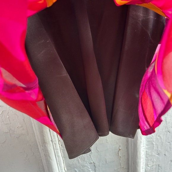 Diane Von Furstenberg silk Doma Blouse, size 8 - Picture 6 of 9